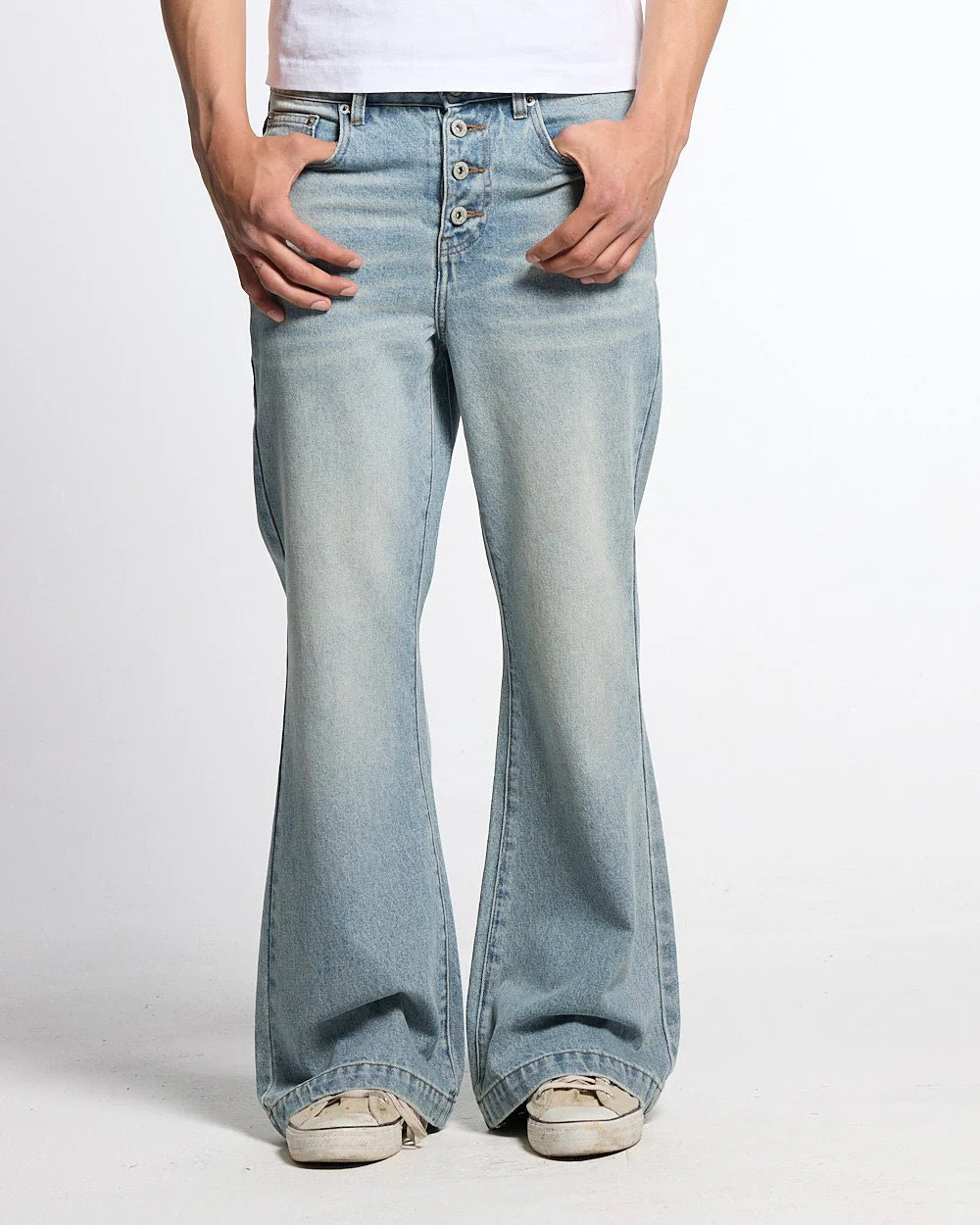NEW ARRIVALS - US