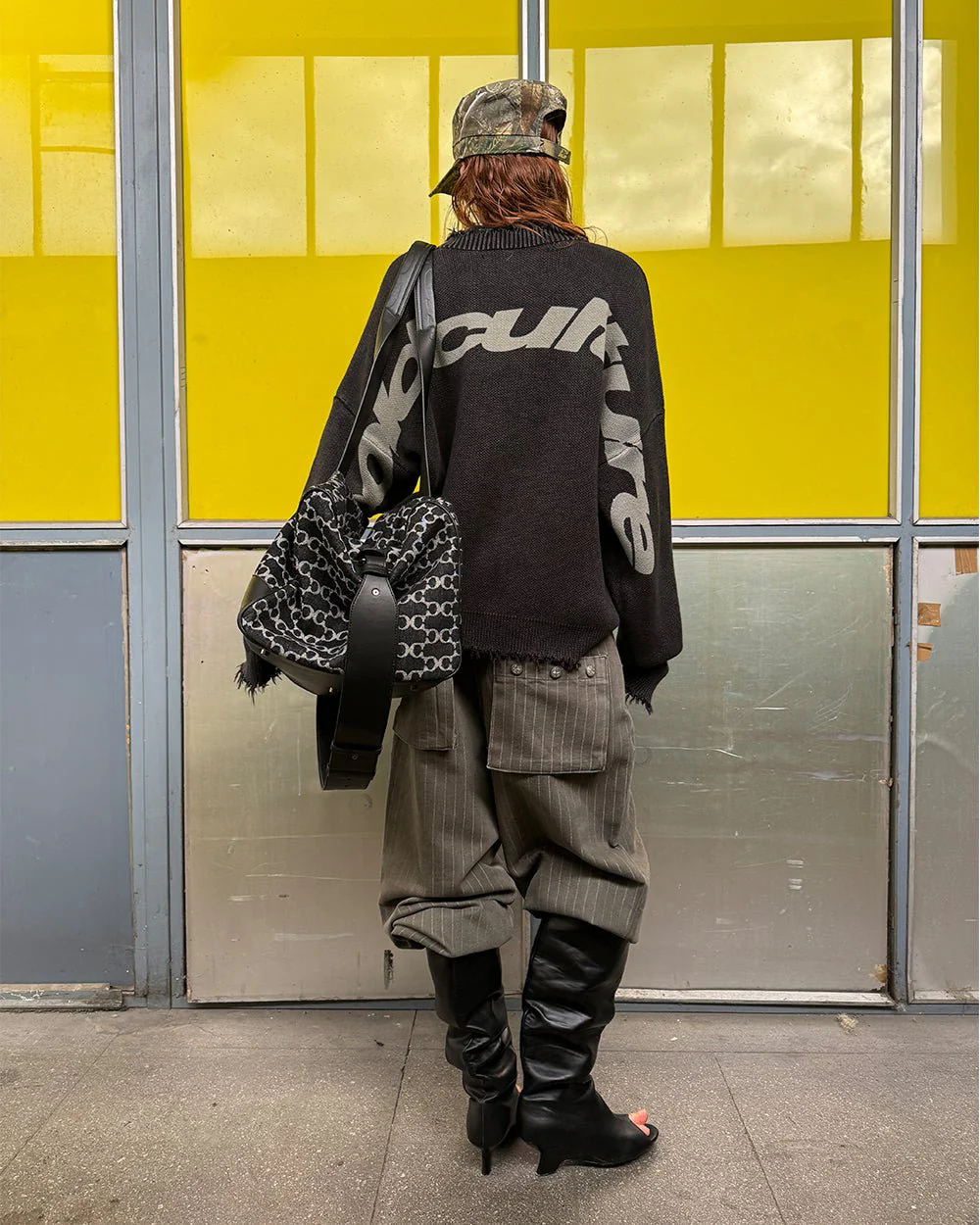 COZY CURVED KNITWEAR BLACK - Image 7