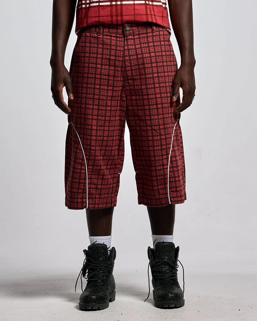 CRIMSON PLAID SUIT JORTS - Image 3