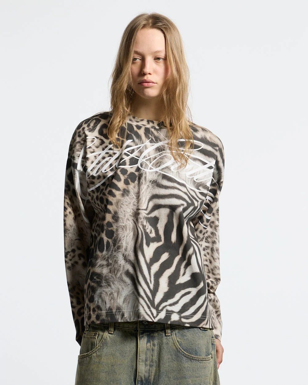 CROSSED SCRIPT LONGSLEEVE LEOPARD - Image 5