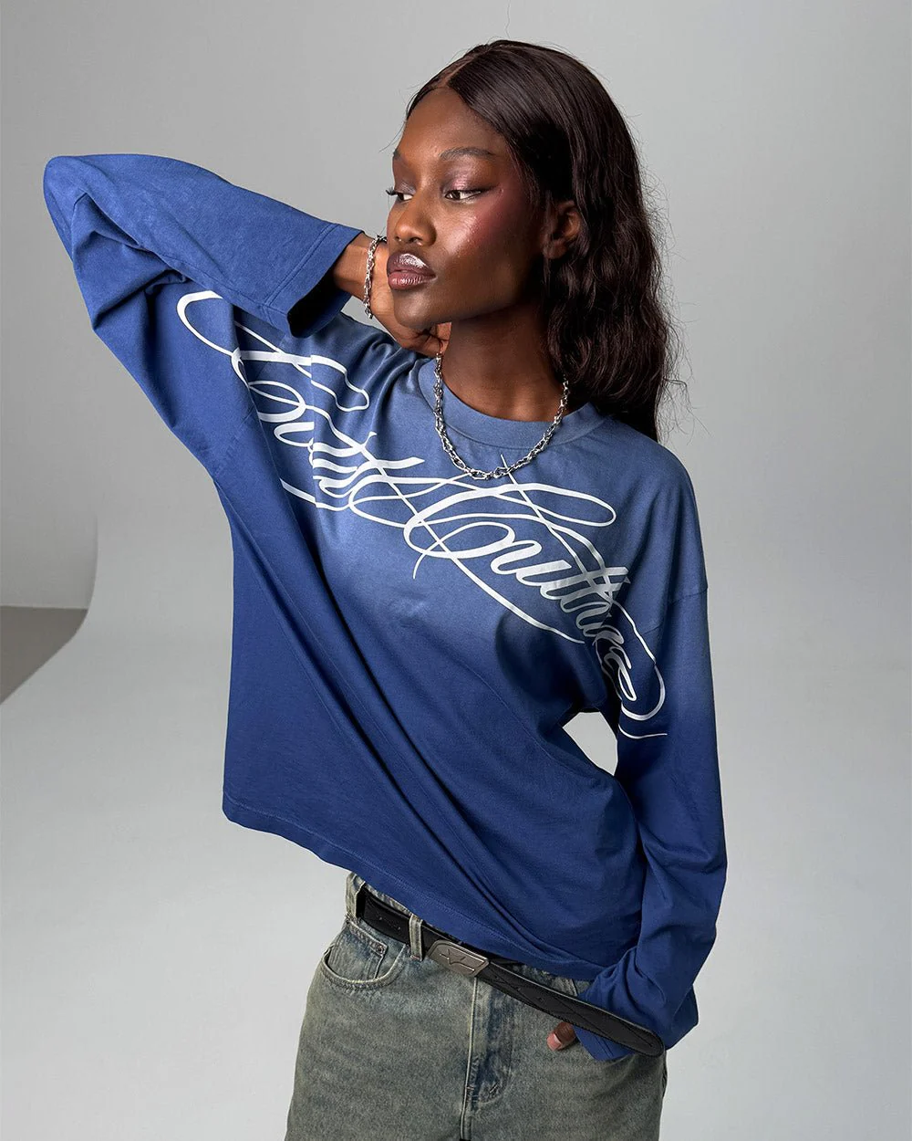 CROSSED SCRIPT LONGSLEEVE VIBRANT BLUE - Image 7