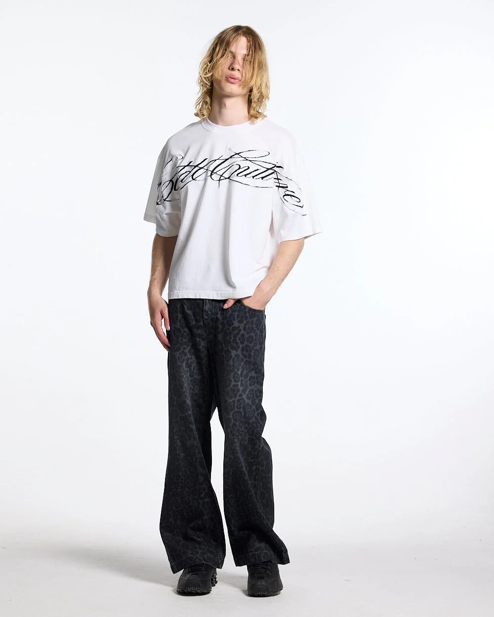 CROSSED SCRIPT TEE 2.0 WHITE - Image 4