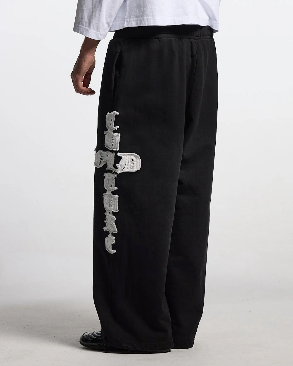 CROSSED SWEATPANTS BLACK - Image 3