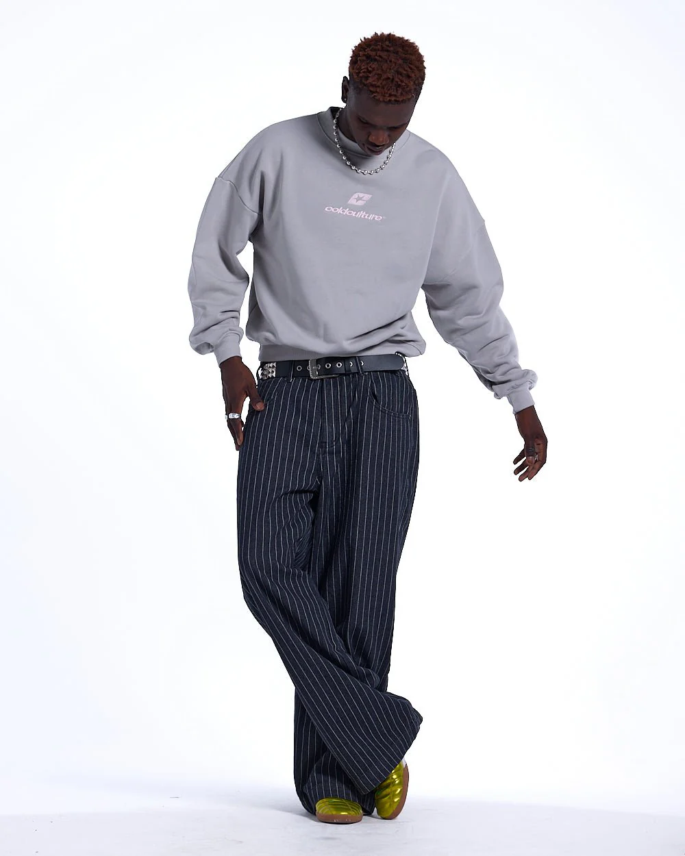 CURVED CREWNECK GREY - Image 4
