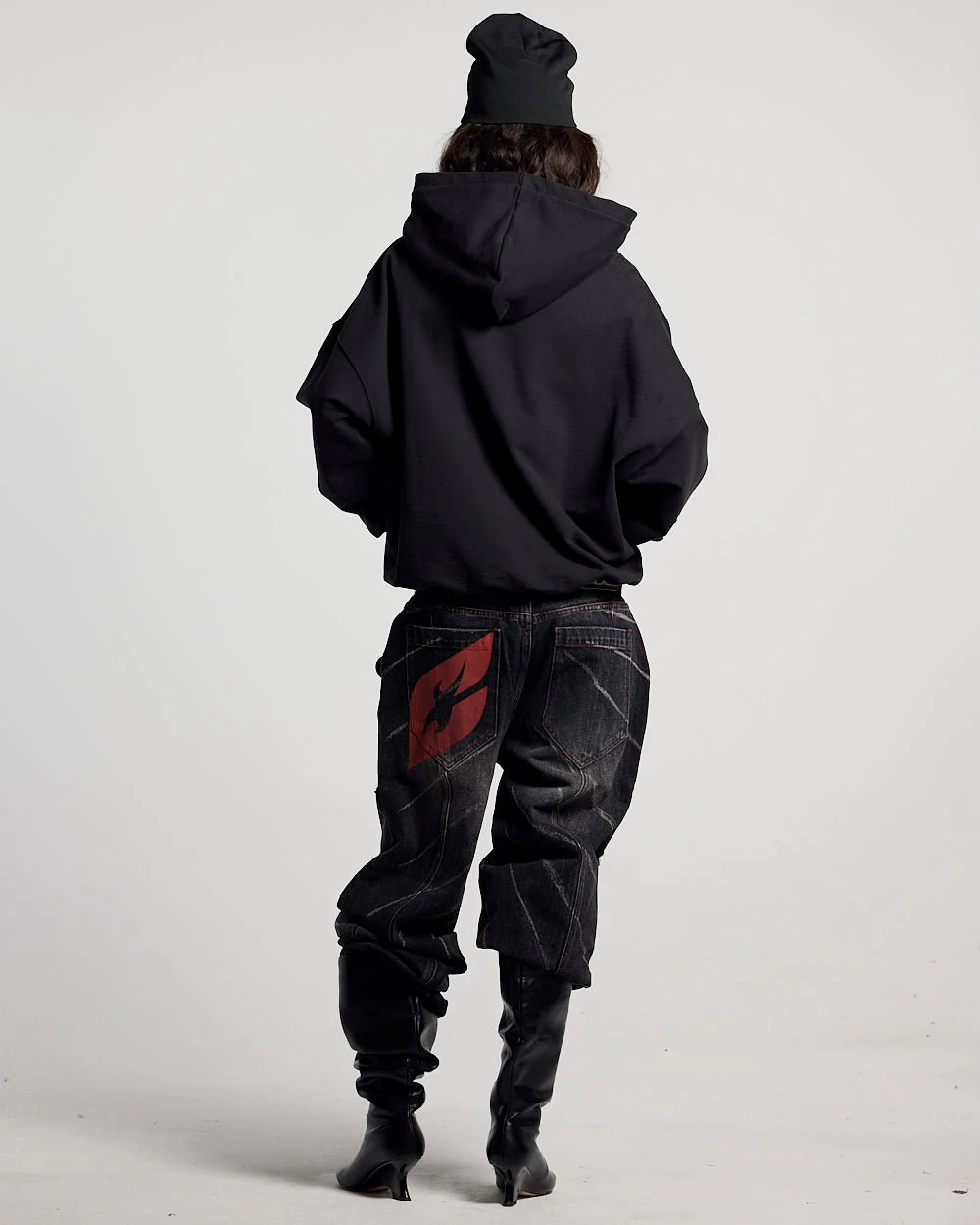 CURVED FRONT HOODIE BLACK - Image 6