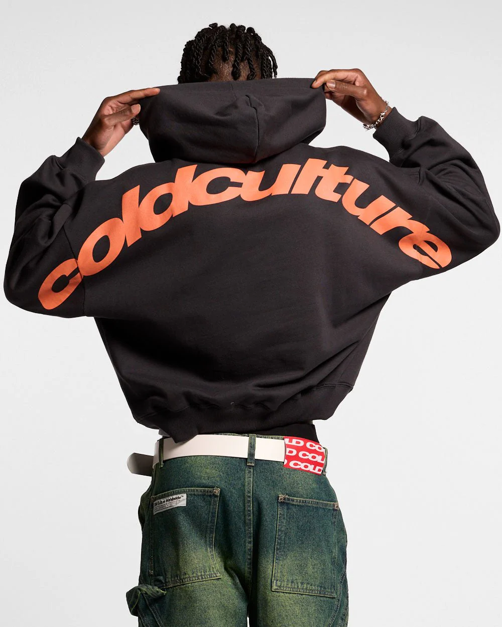 CURVED HOODIE BLACK - Image 2