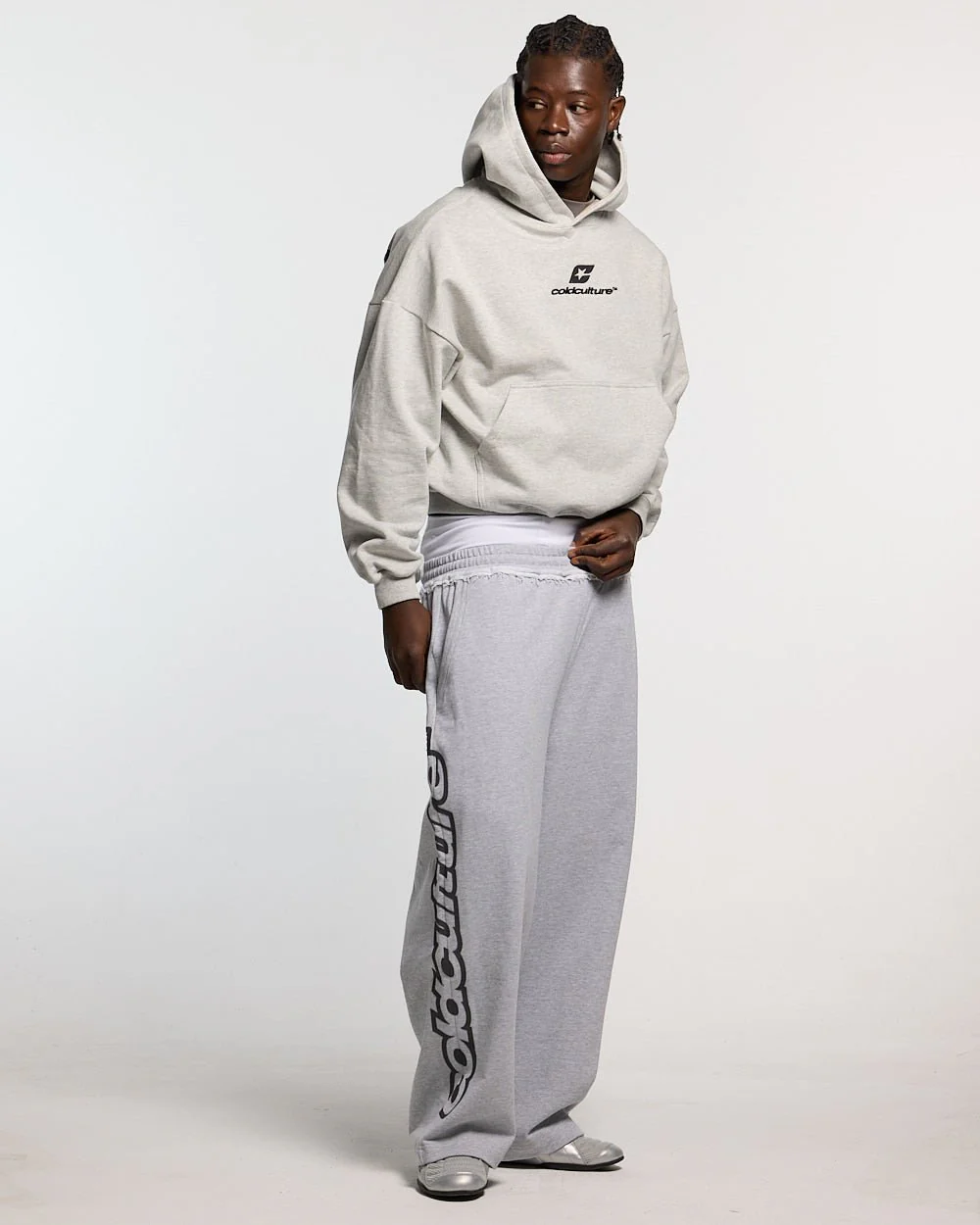 CURVED HOODIE HEATHER GREY - Image 4