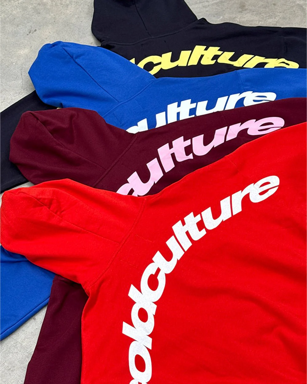 CURVED HOODIE VIBRANT RED - Image 7
