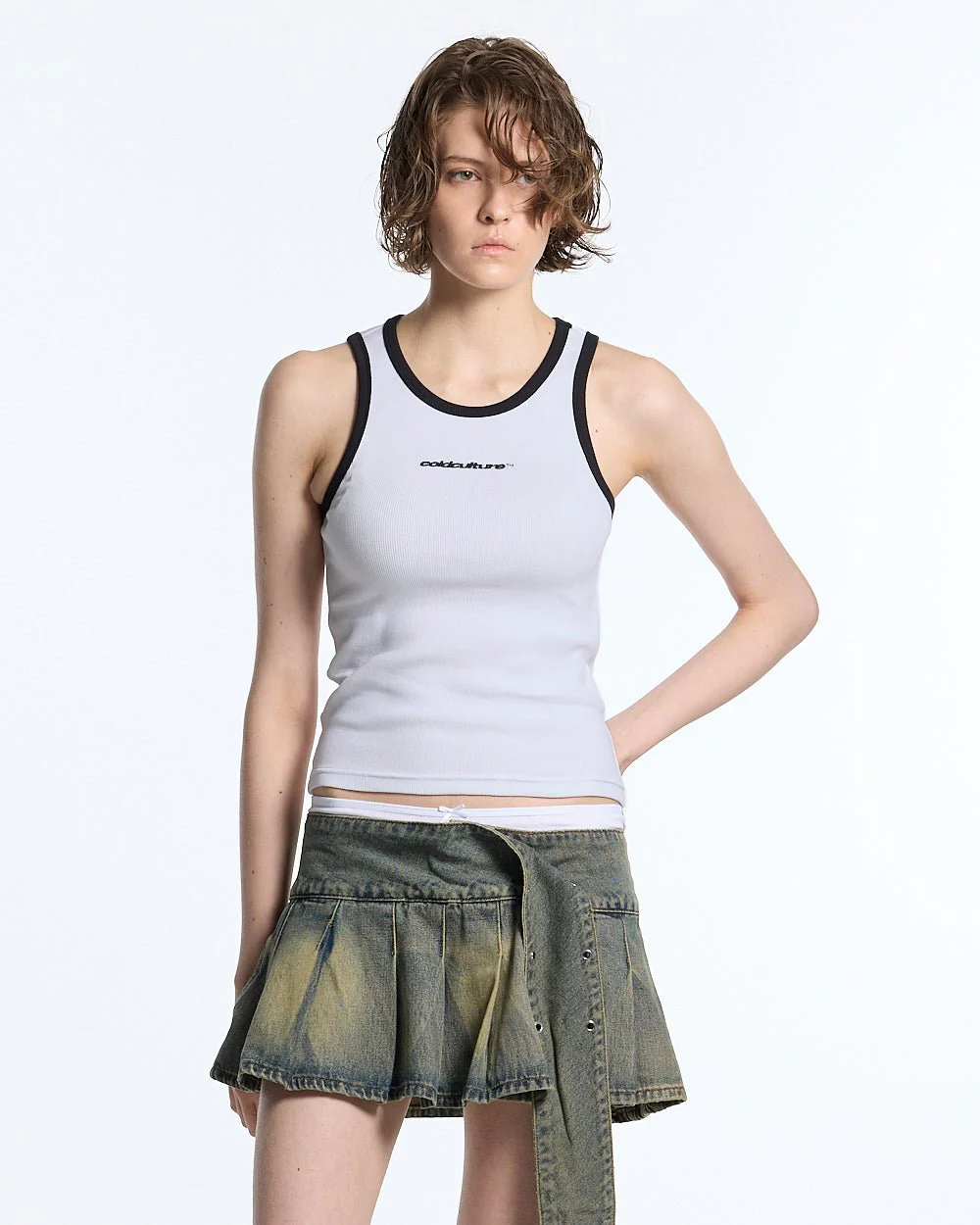 CUTE TANK TOP WHITE
