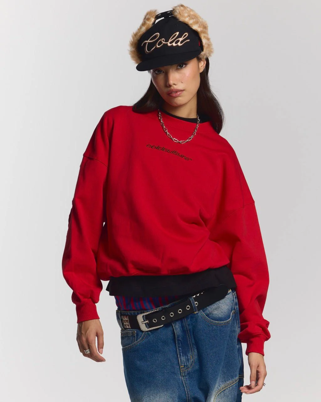 DISTRESS CURVED CREWNECK RED - Image 6