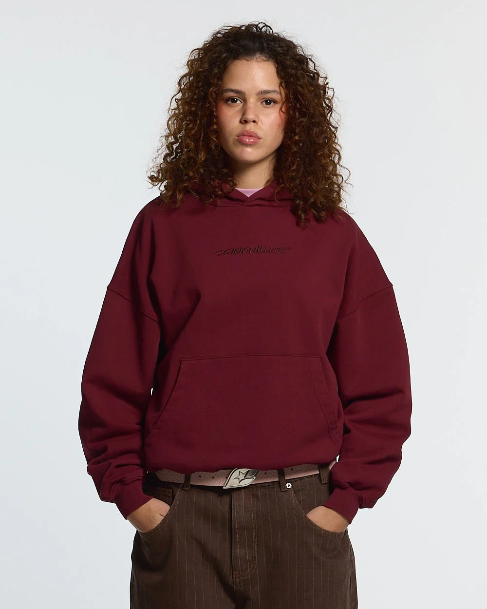 DISTRESS CURVED HOODIE BURGUNDY - Image 6