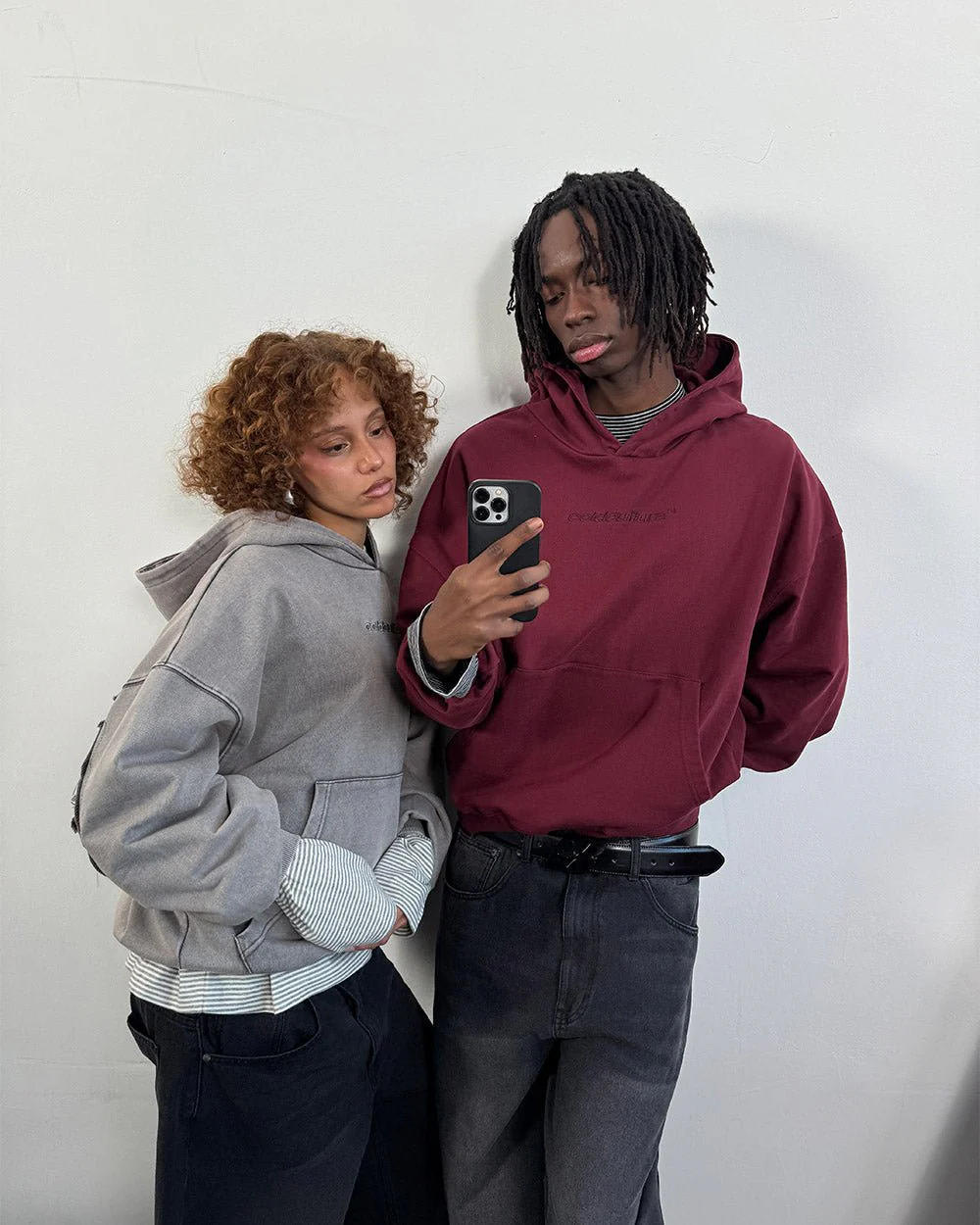 DISTRESS CURVED HOODIE BURGUNDY - Image 8