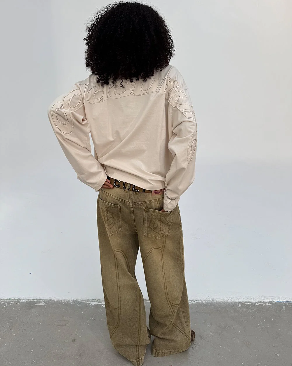 DISTRESS CURVED LONGSLEEVE LIGHT GREY - Image 8