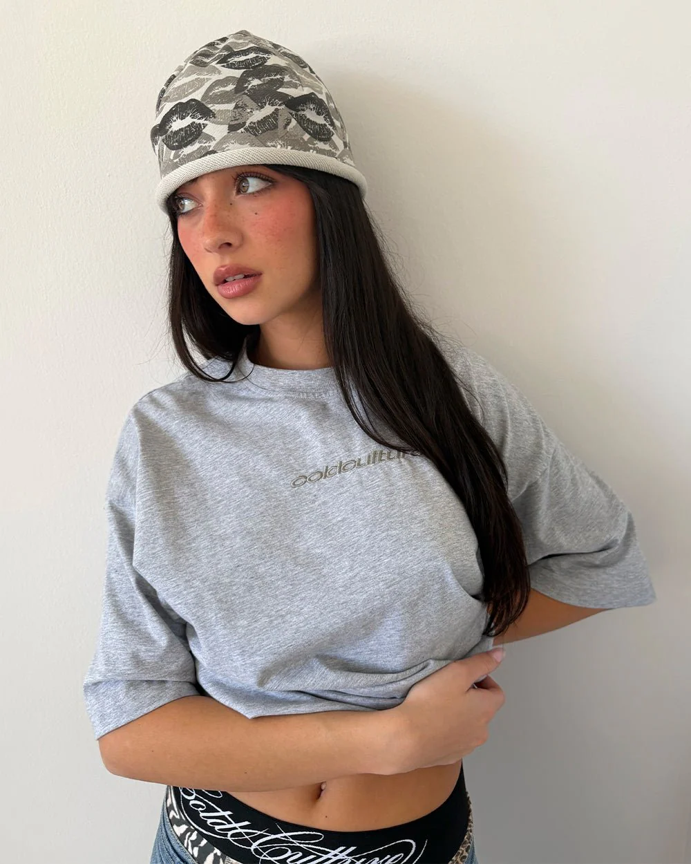 DISTRESS CURVED TEE HEATHER GREY - Image 8
