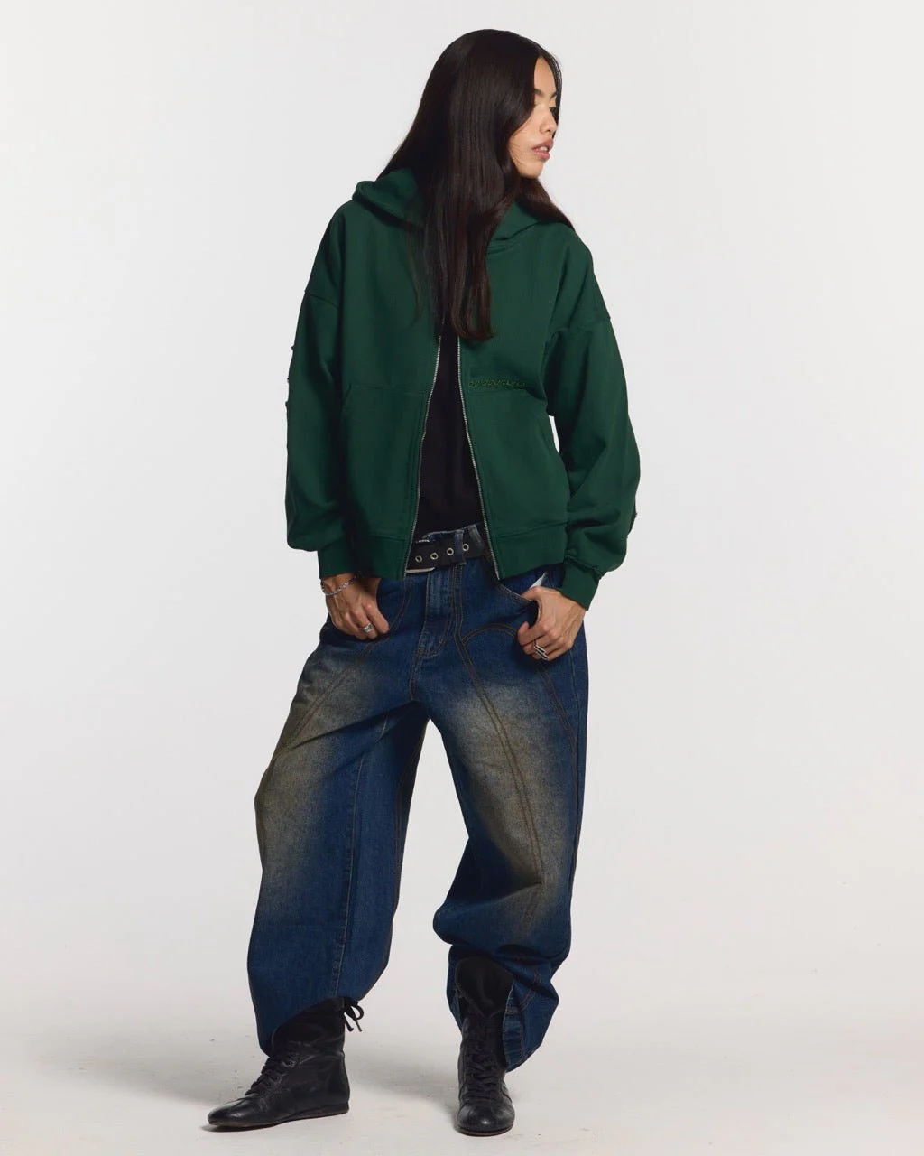 DISTRESS CURVED ZIP HOODIE GREEN - Image 6