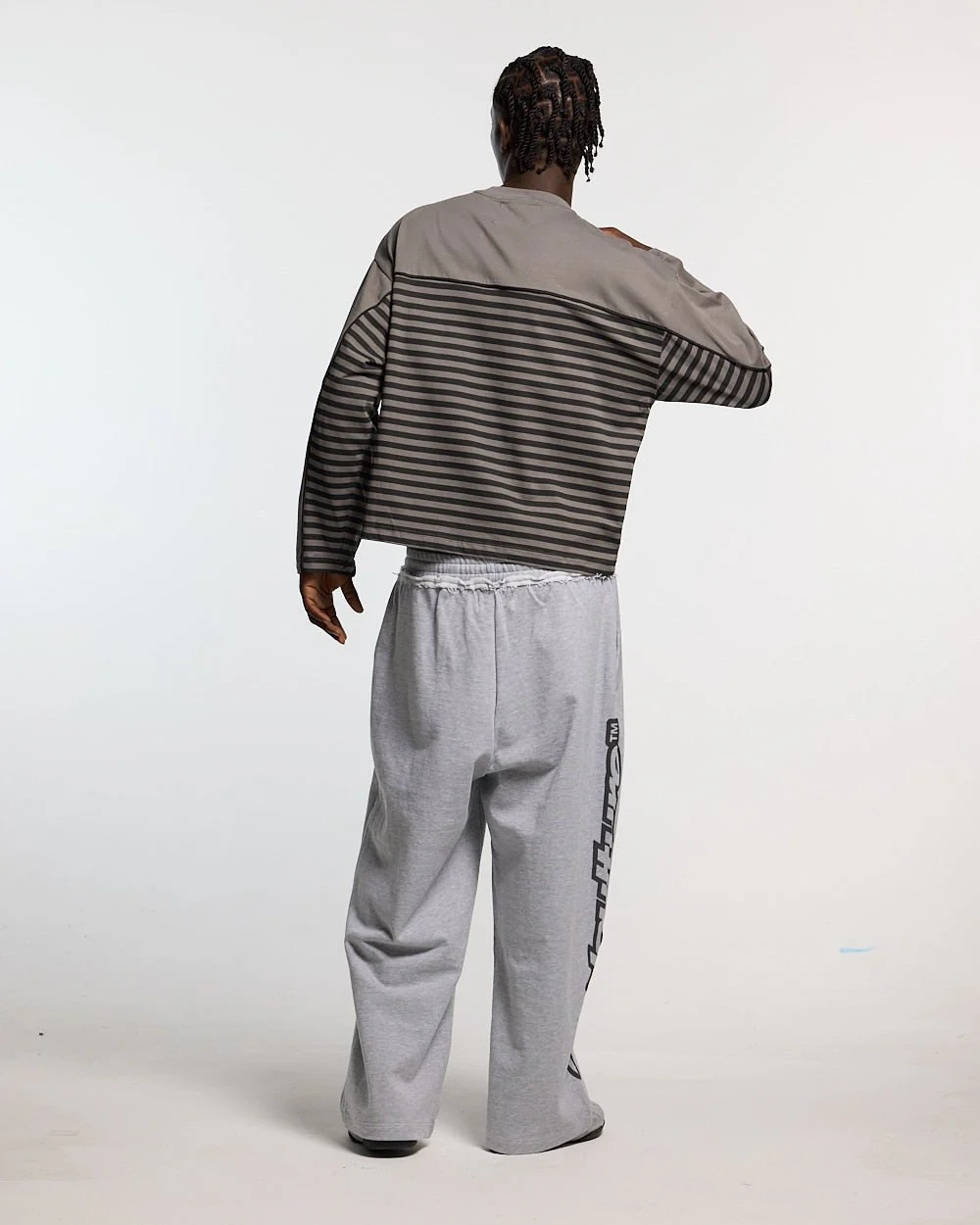 DOUBLE SIDED LONGSLEEVE DARK GREY - Image 4