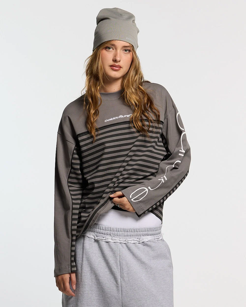 DOUBLE SIDED LONGSLEEVE DARK GREY - Image 5