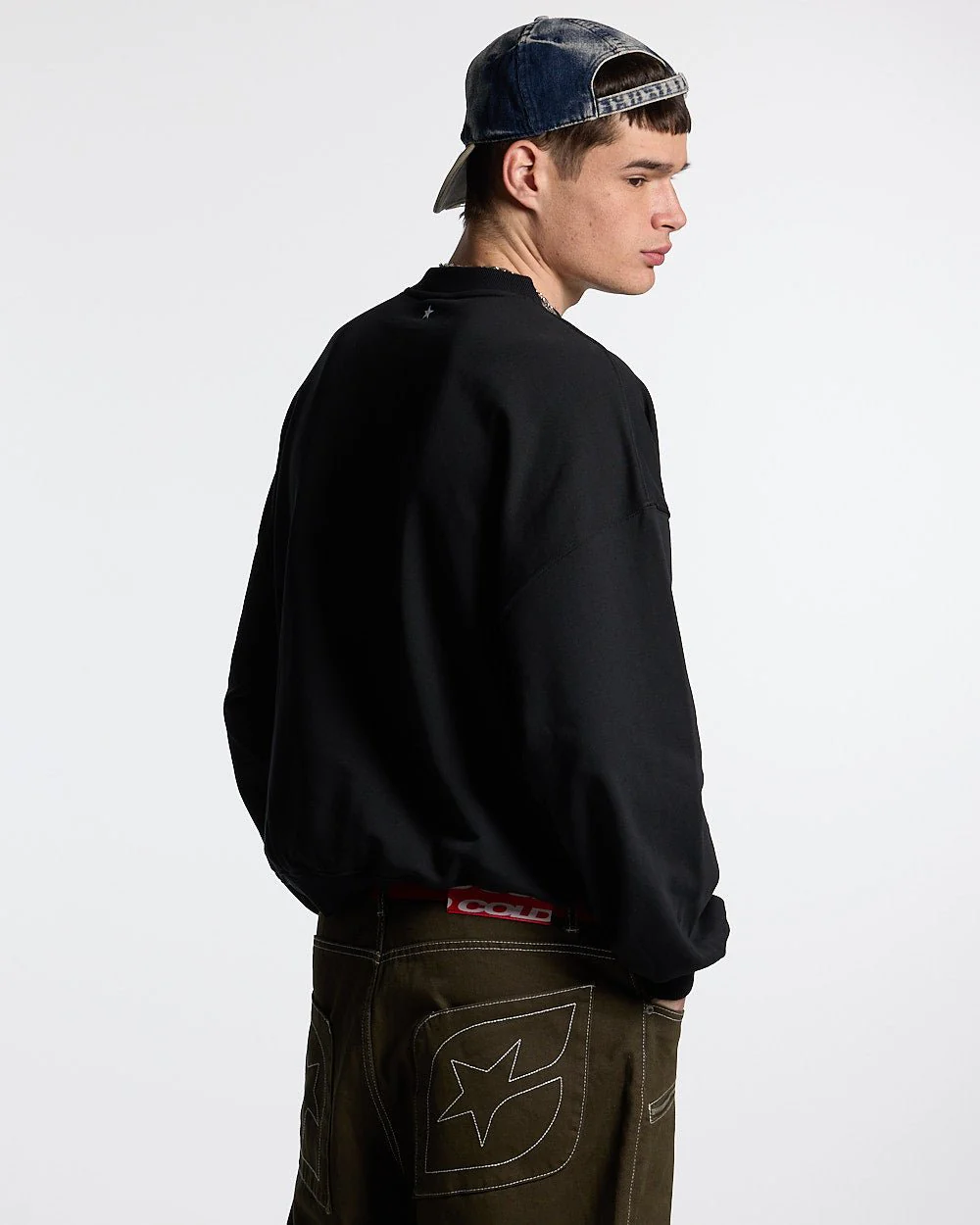 ESSENTIAL CREWNECK BLACK - Image 4