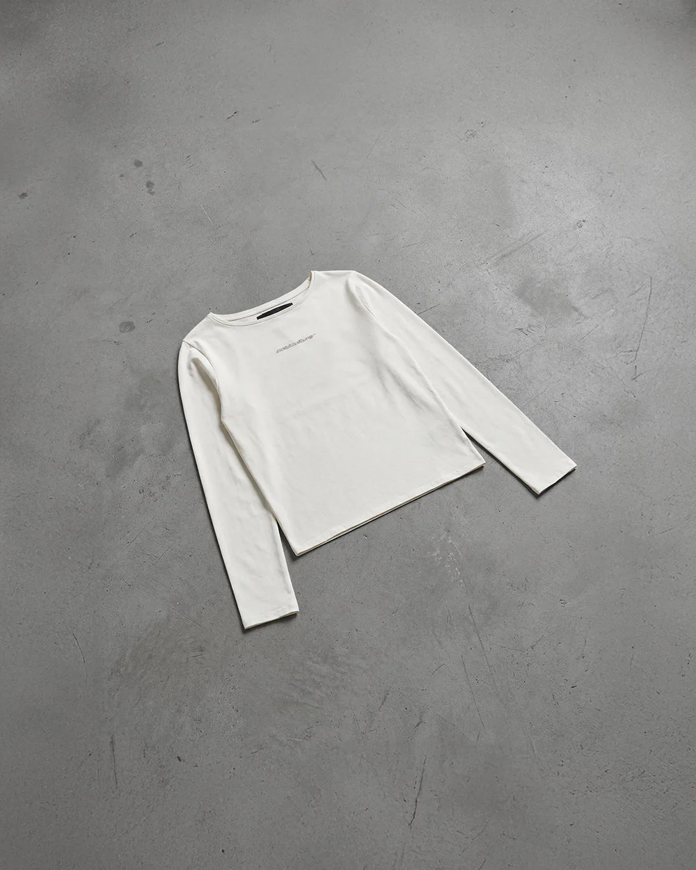 ESSENTIAL LONGSLEEVE TEE WHITE - Image 6