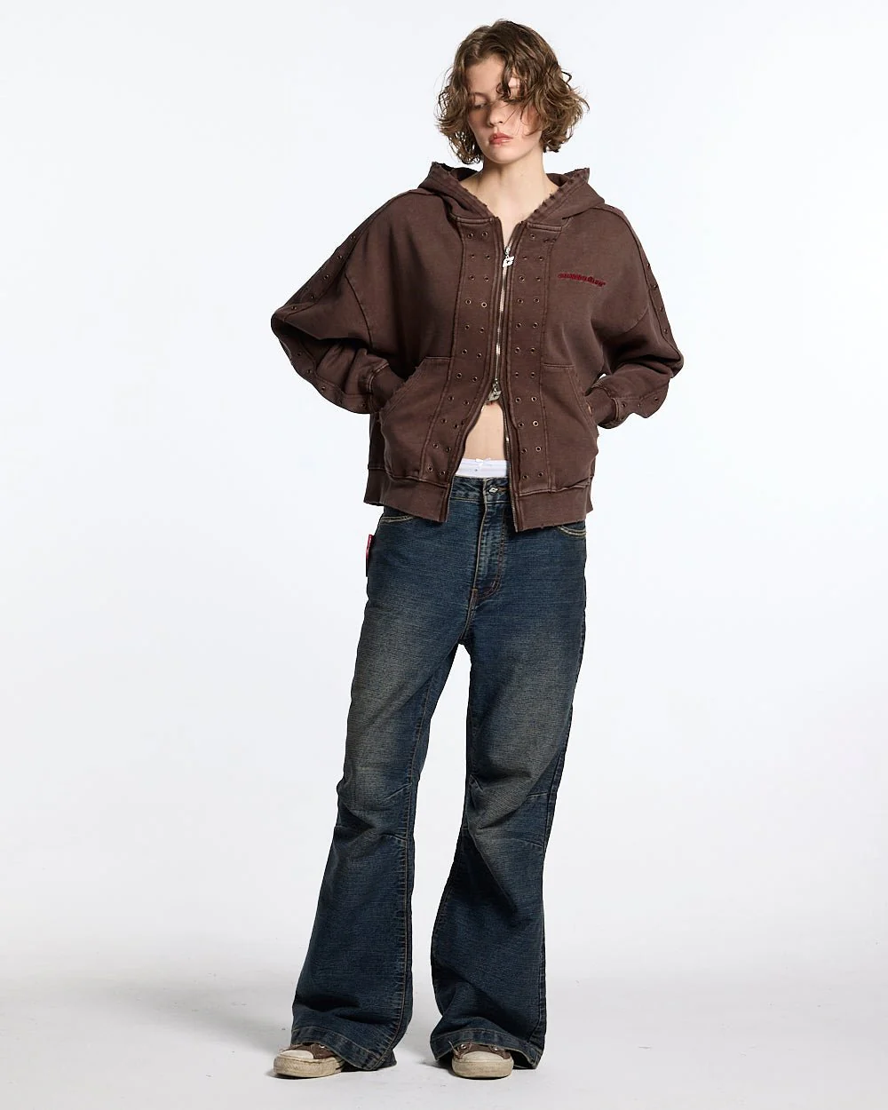 EYELET ZIP HOODIE BROWN - Image 10