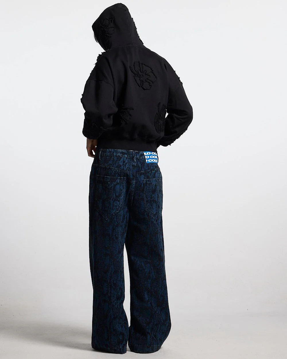 FAKE LOVE HOODIE BLACK - Image 6