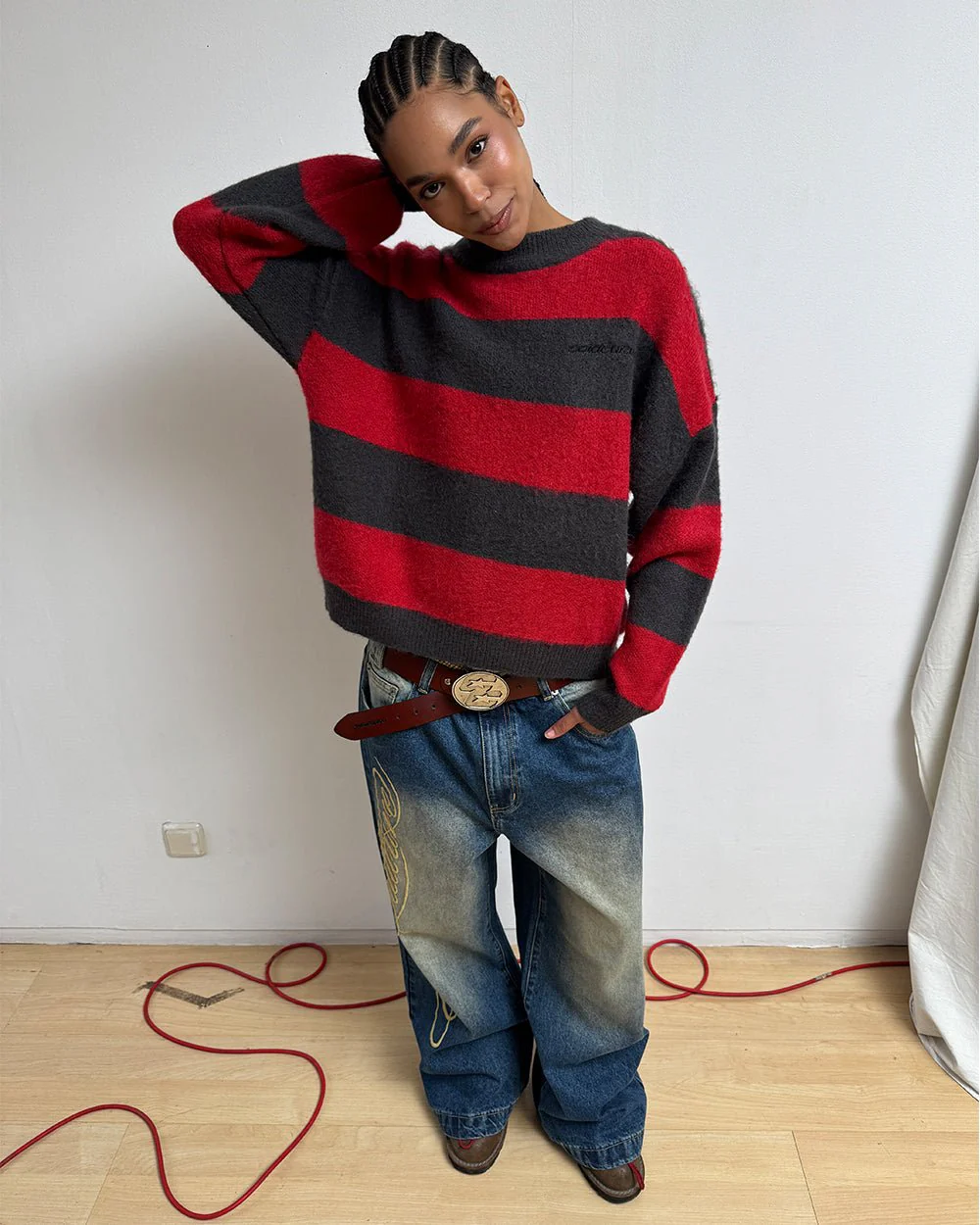 FLUFFY FUR KNIT BLACK & RED - Image 7
