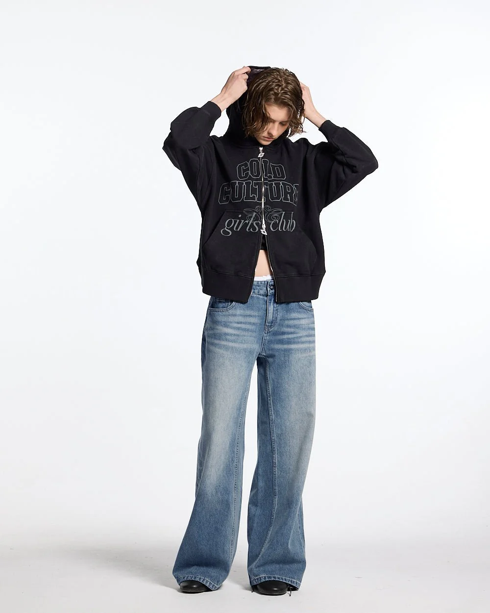 GIRLS CLUB ZIP HOODIE BLACK - Image 5
