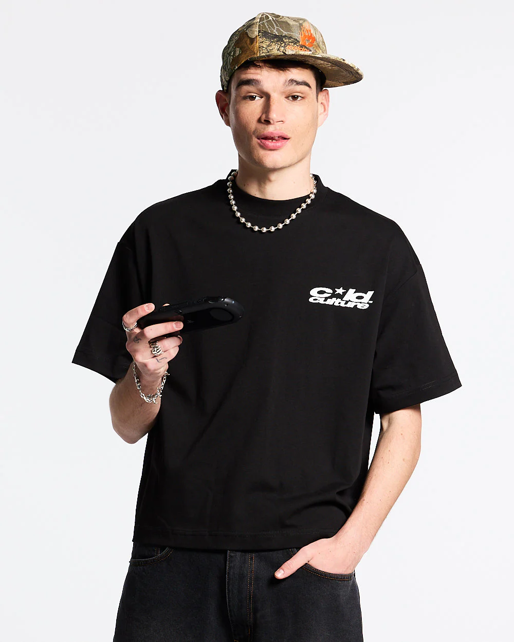 HEART ASHTRAY TEE BLACK - Image 4