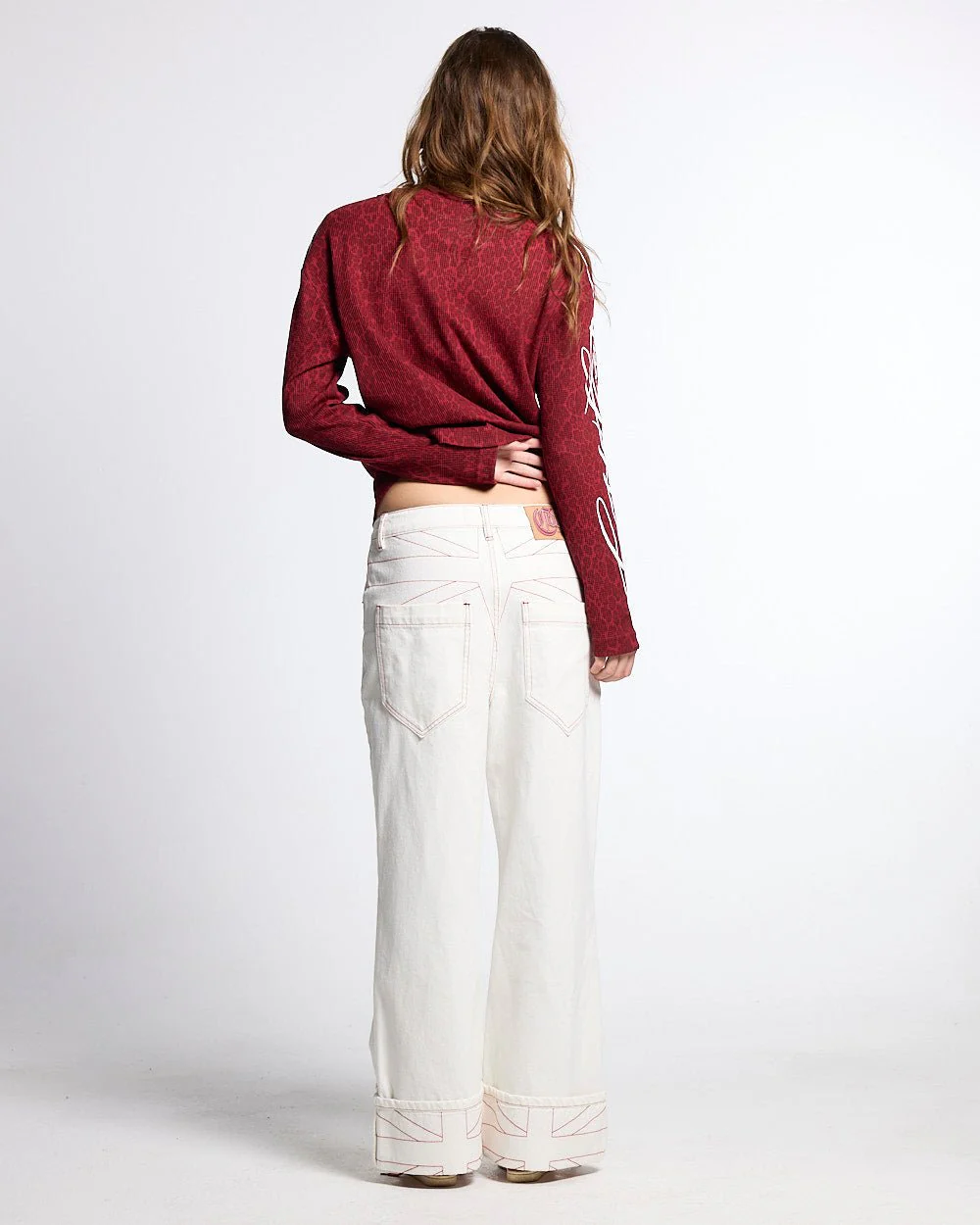 HIDDEN CHEETAH LONGSLEEVE BURGUNDY - Image 8