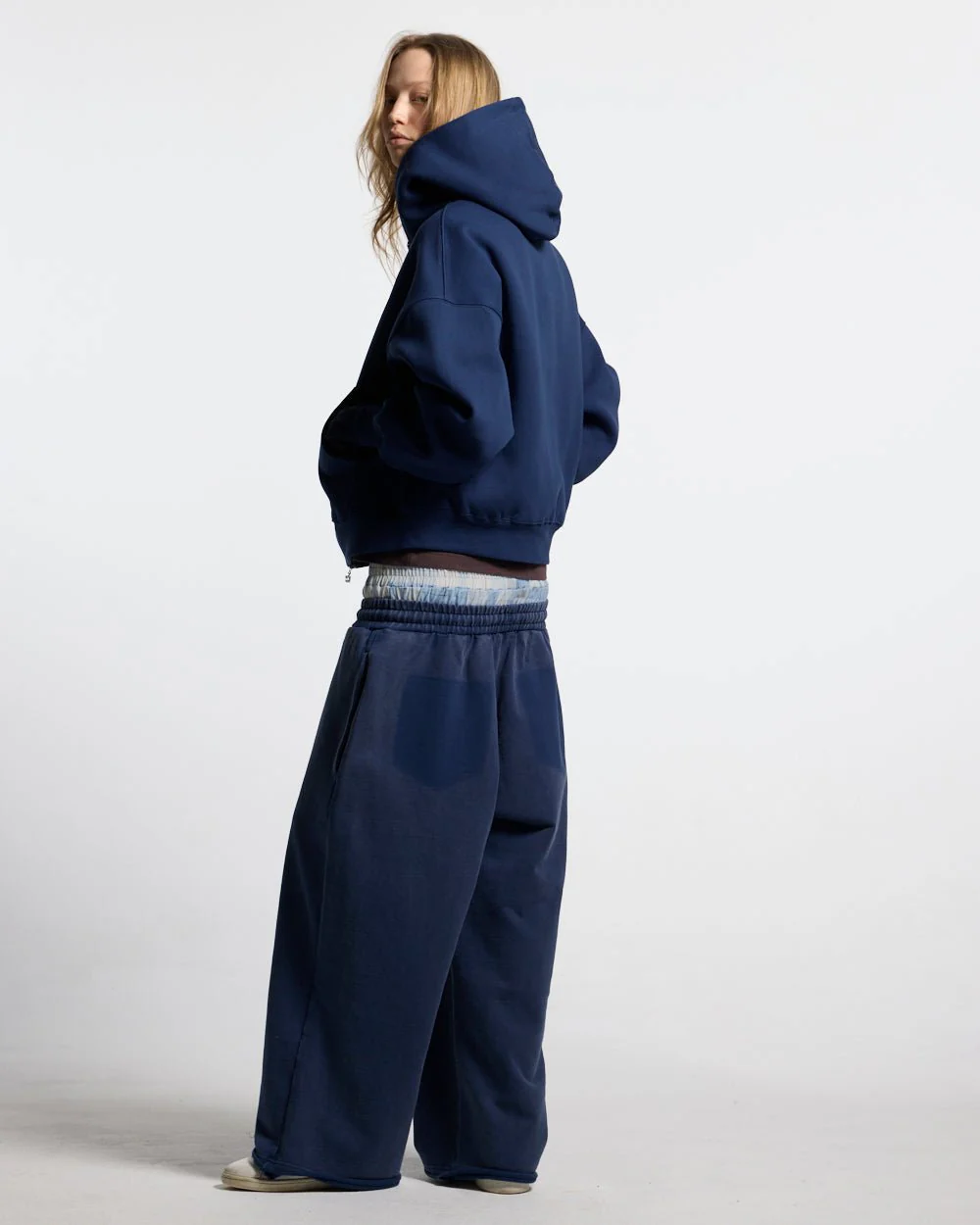 HIDE AND SEEK SWEATPANTS NAVY - Image 10