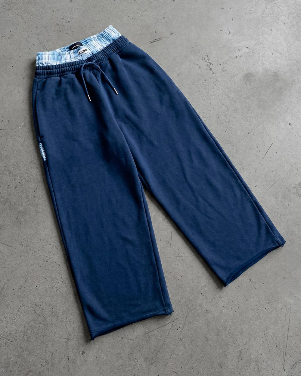 HIDE AND SEEK SWEATPANTS NAVY - Image 13