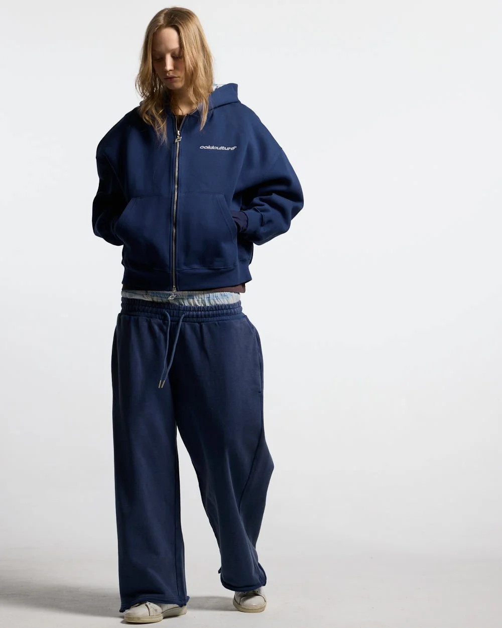 HIDE AND SEEK SWEATPANTS NAVY - Image 9