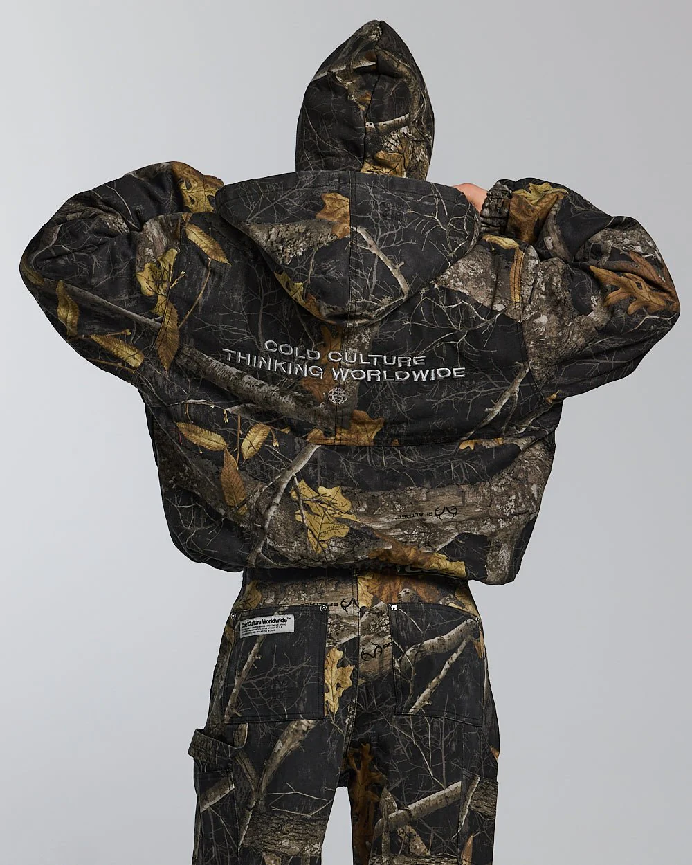 HOODED JACKET REALTREE BLACK - Image 6