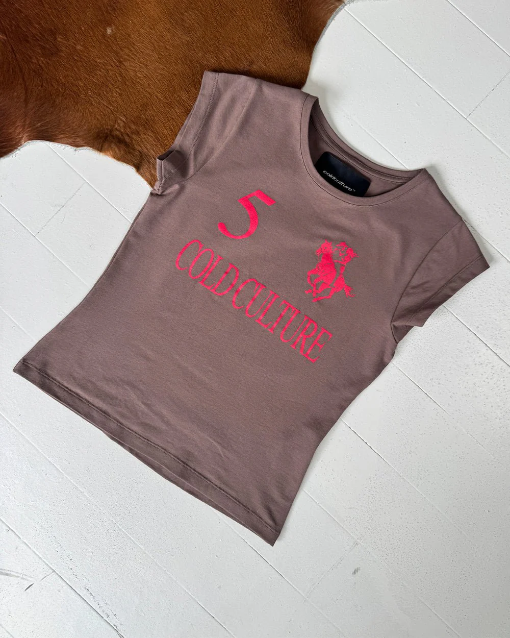 KNOTTY BABY TEE BROWN - Image 9