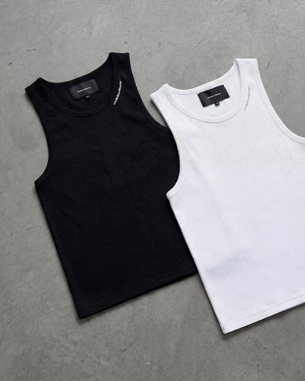 LOW KEY BASIC TANK TOP 2 PACK WHITE & BLACK - Image 11