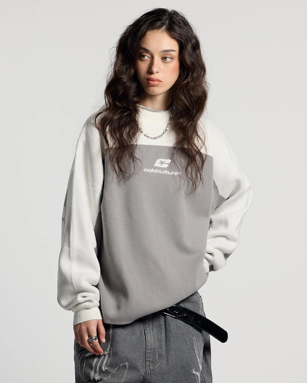 CURVED KNIT GREY & WHITE - Image 6