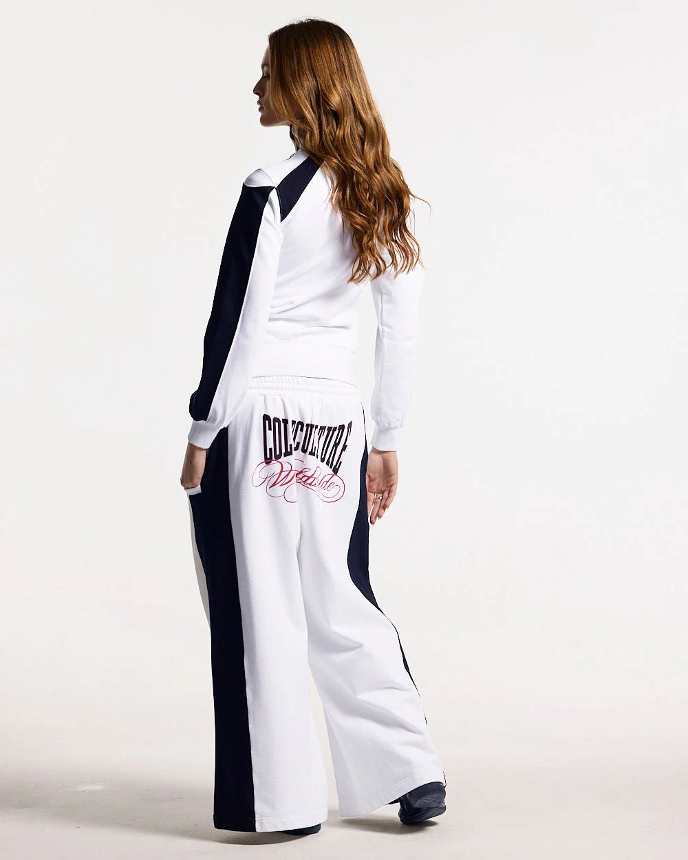 NIA SET SWEATPANTS WHITE & BLACK - Image 5