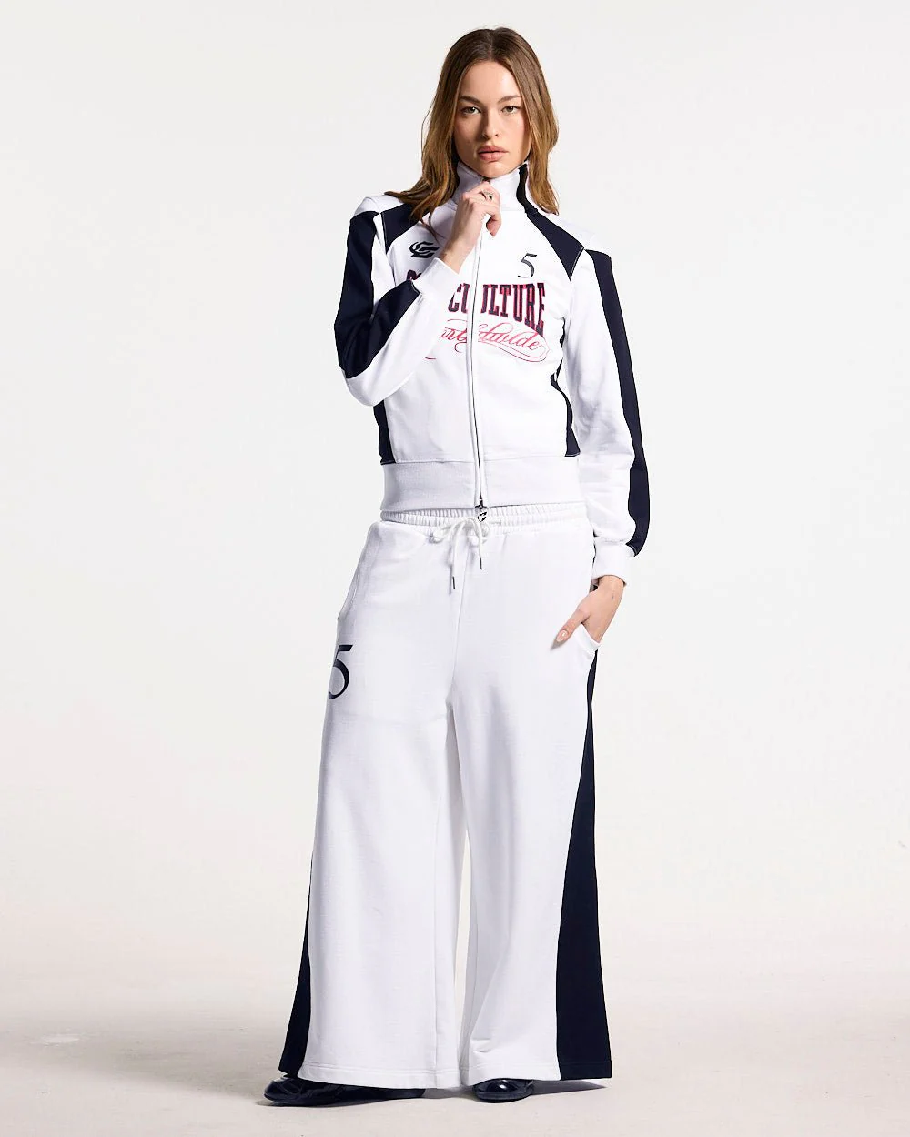 NIA SET SWEATPANTS WHITE & BLACK - Image 6