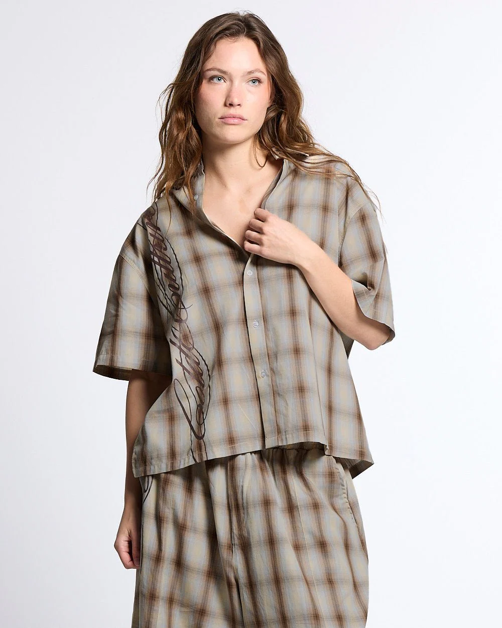 OFFICE SCRIPT SHIRT BEIGE - Image 8