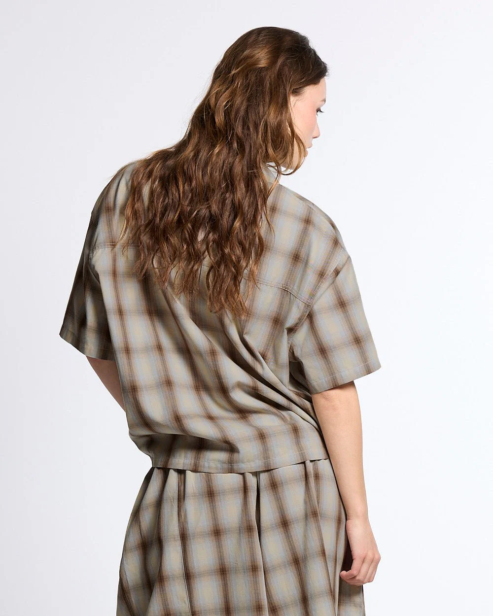 OFFICE SCRIPT SHIRT BEIGE - Image 9