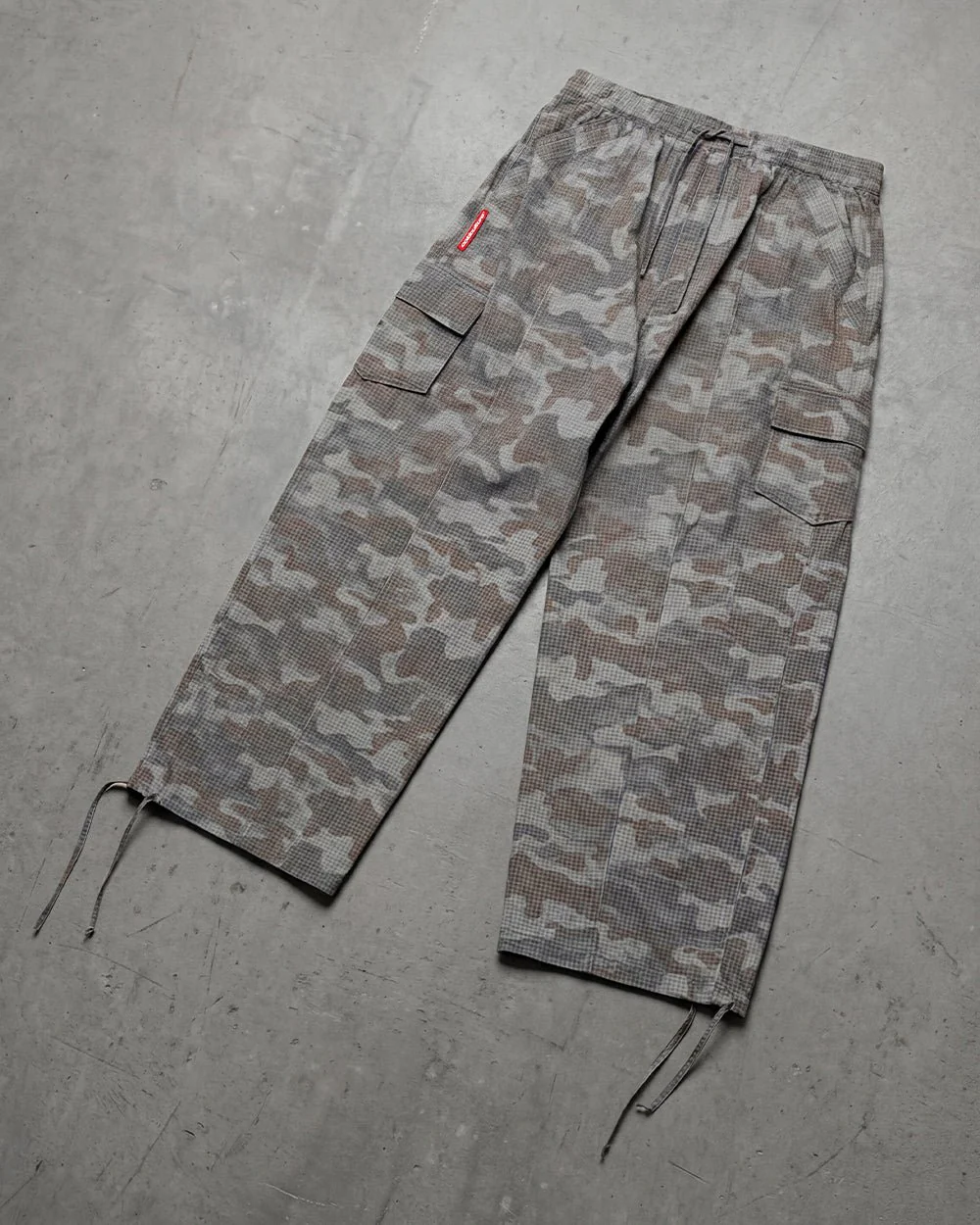 RESERVED CARGO PANTS CAMO - Image 15