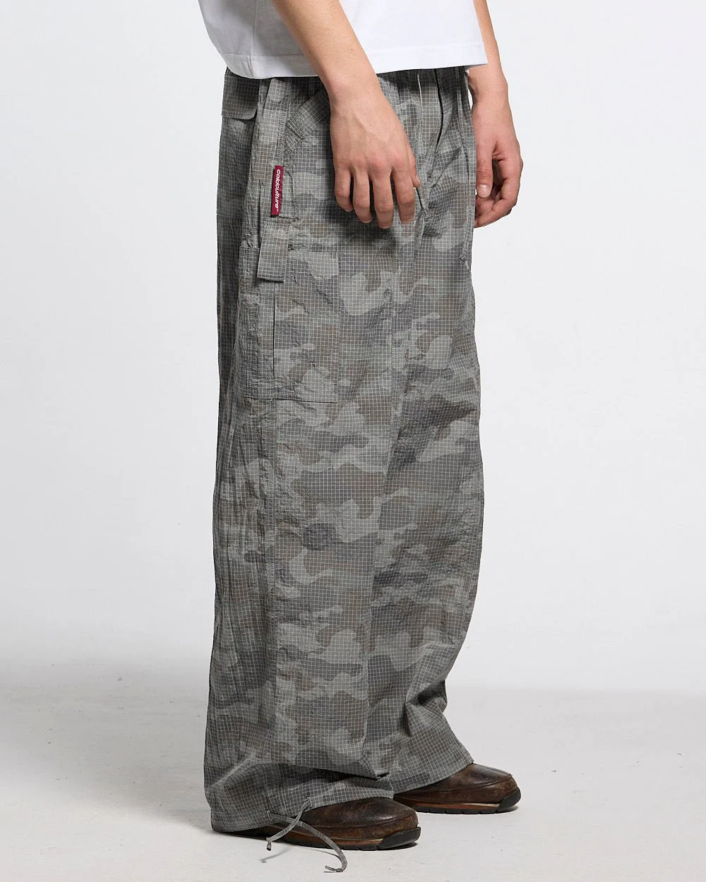 RESERVED CARGO PANTS CAMO - Image 5