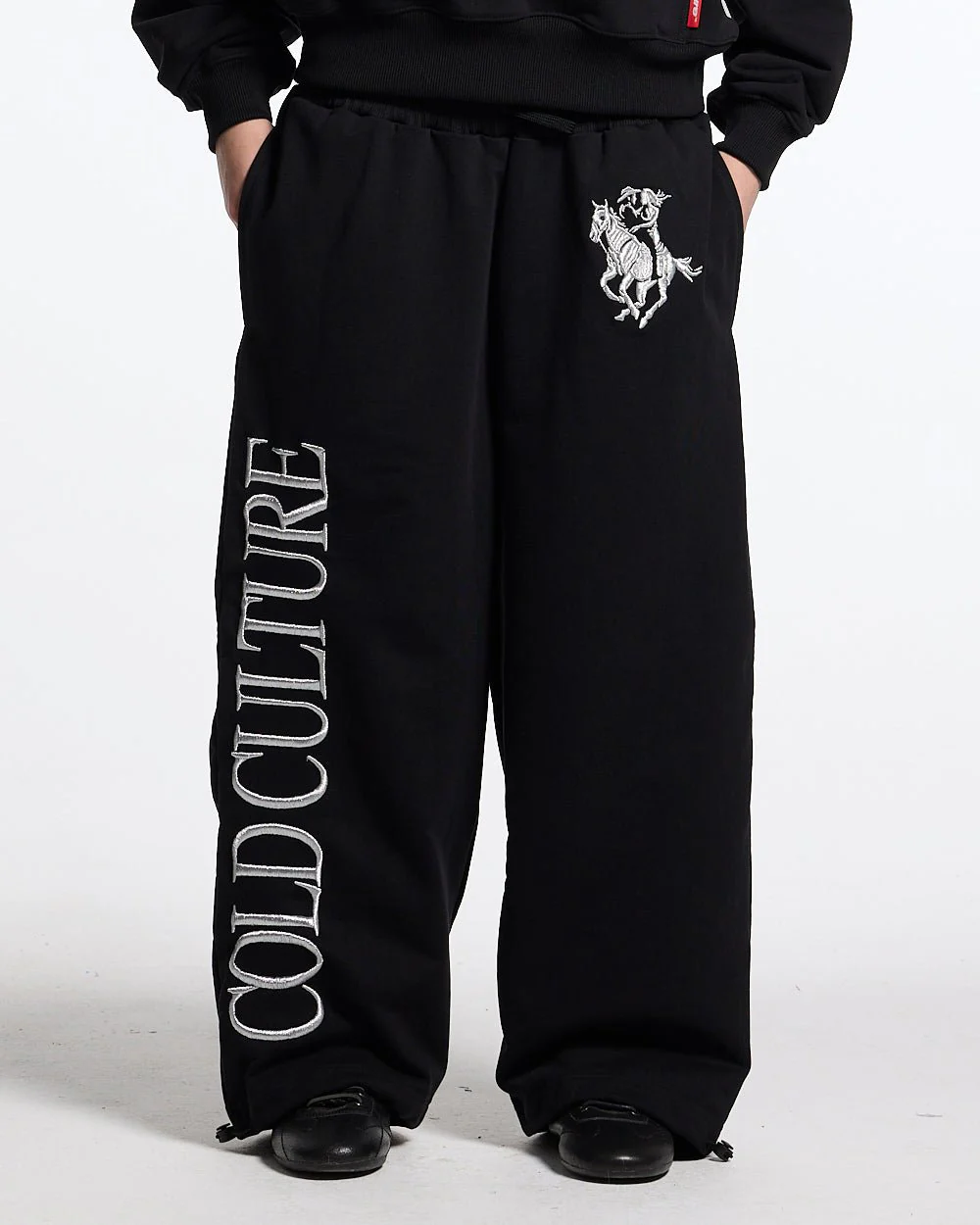 RIDING CLUB SWEATPANTS BLACK - Image 5