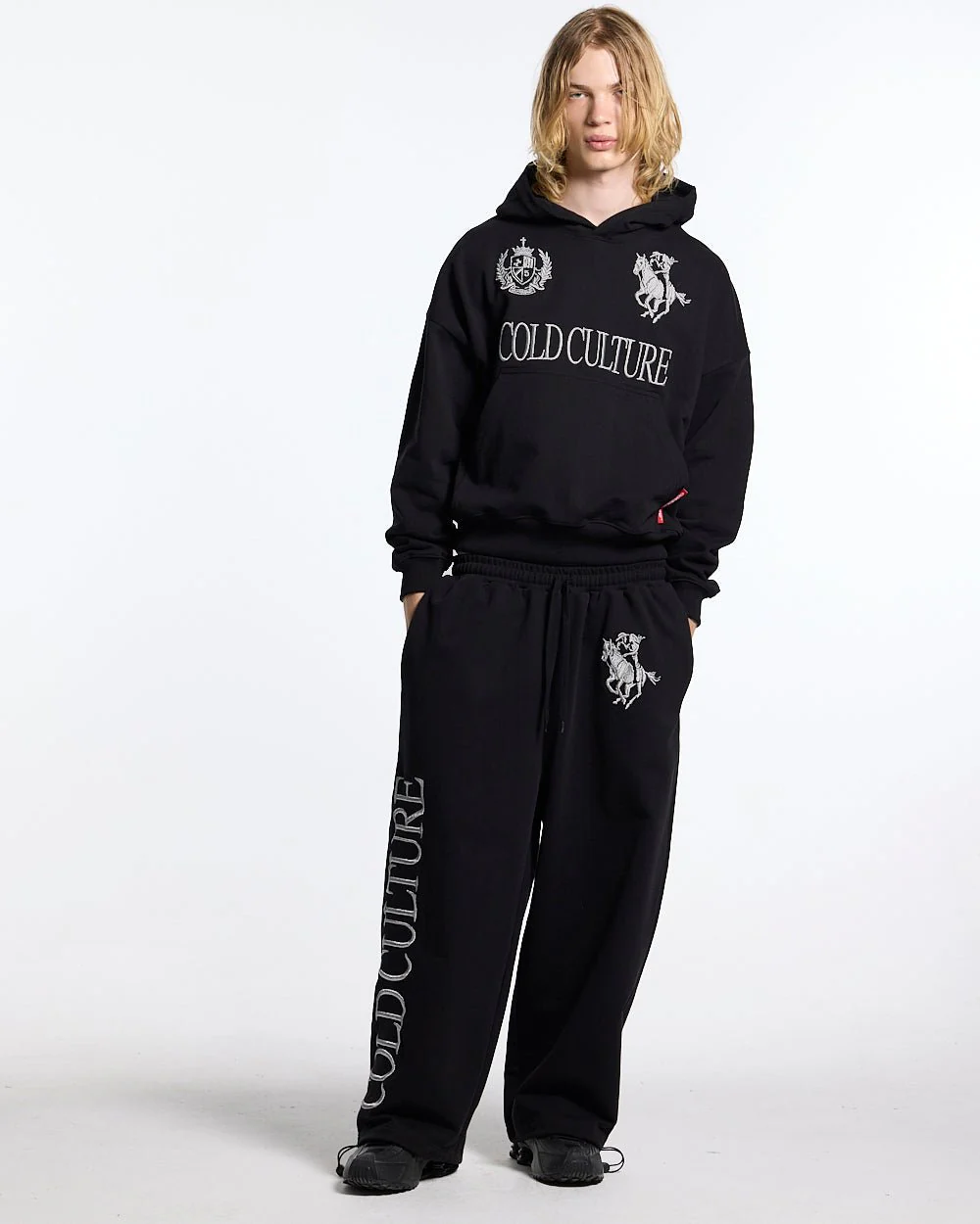 RIDING CLUB SWEATPANTS BLACK - Image 9