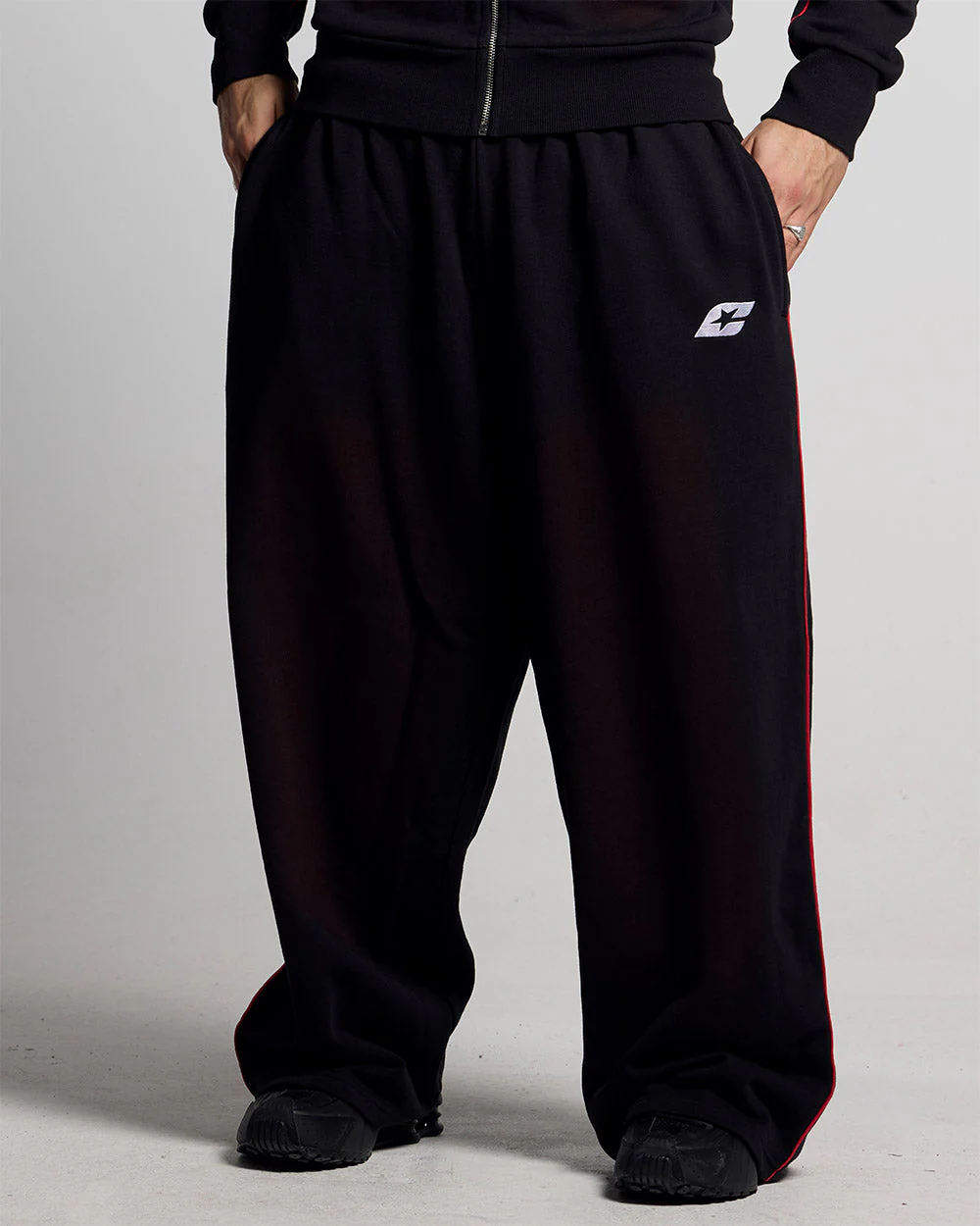 SAVAGE WASHED PANTS BLACK & RED - Image 2
