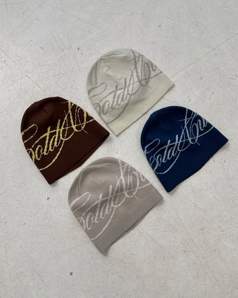 SCRIPT BEANIE BROWN - Image 4