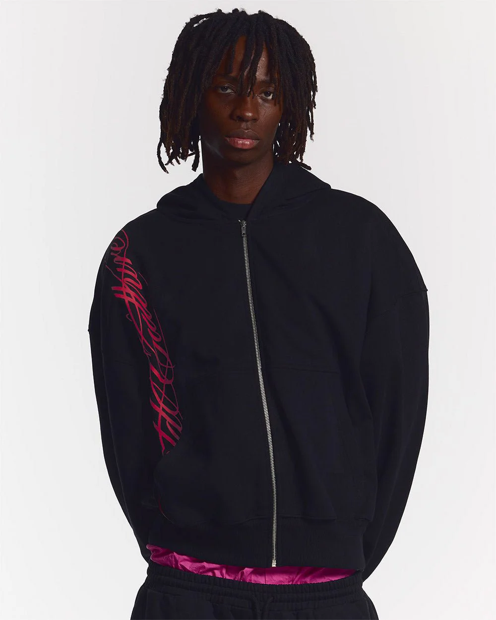 SCRIPT ZIP HOODIE BLACK - Image 2