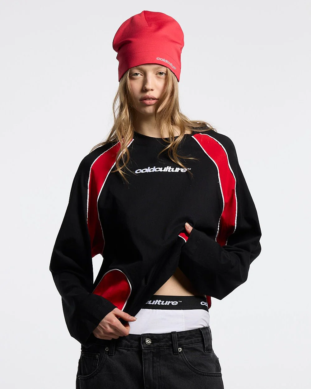 SLIDER LONGSLEEVE TEE BLACK & RED - Image 5