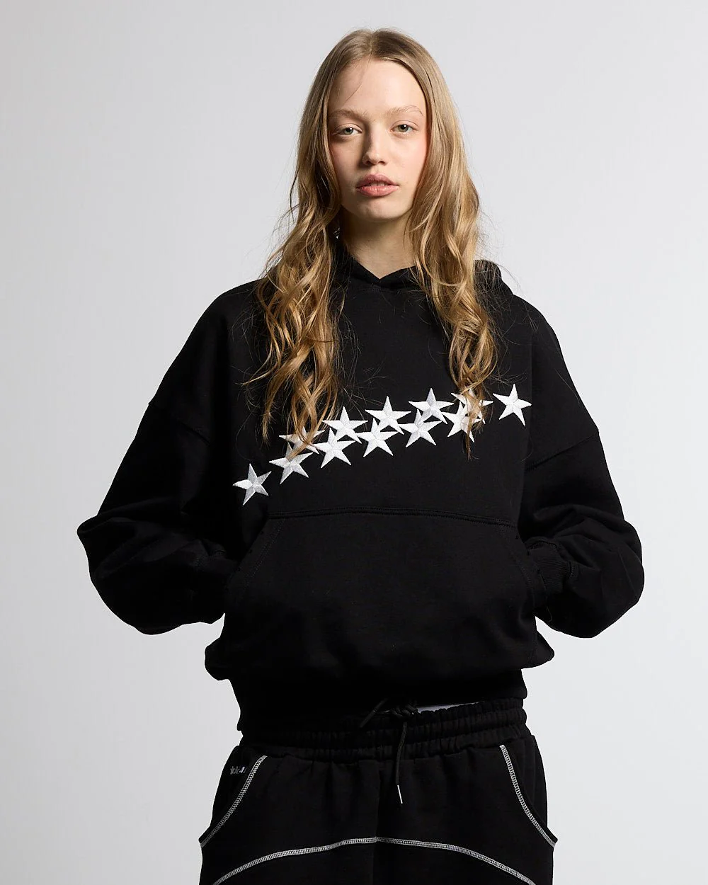 STARS HOODIE BLACK - Image 5