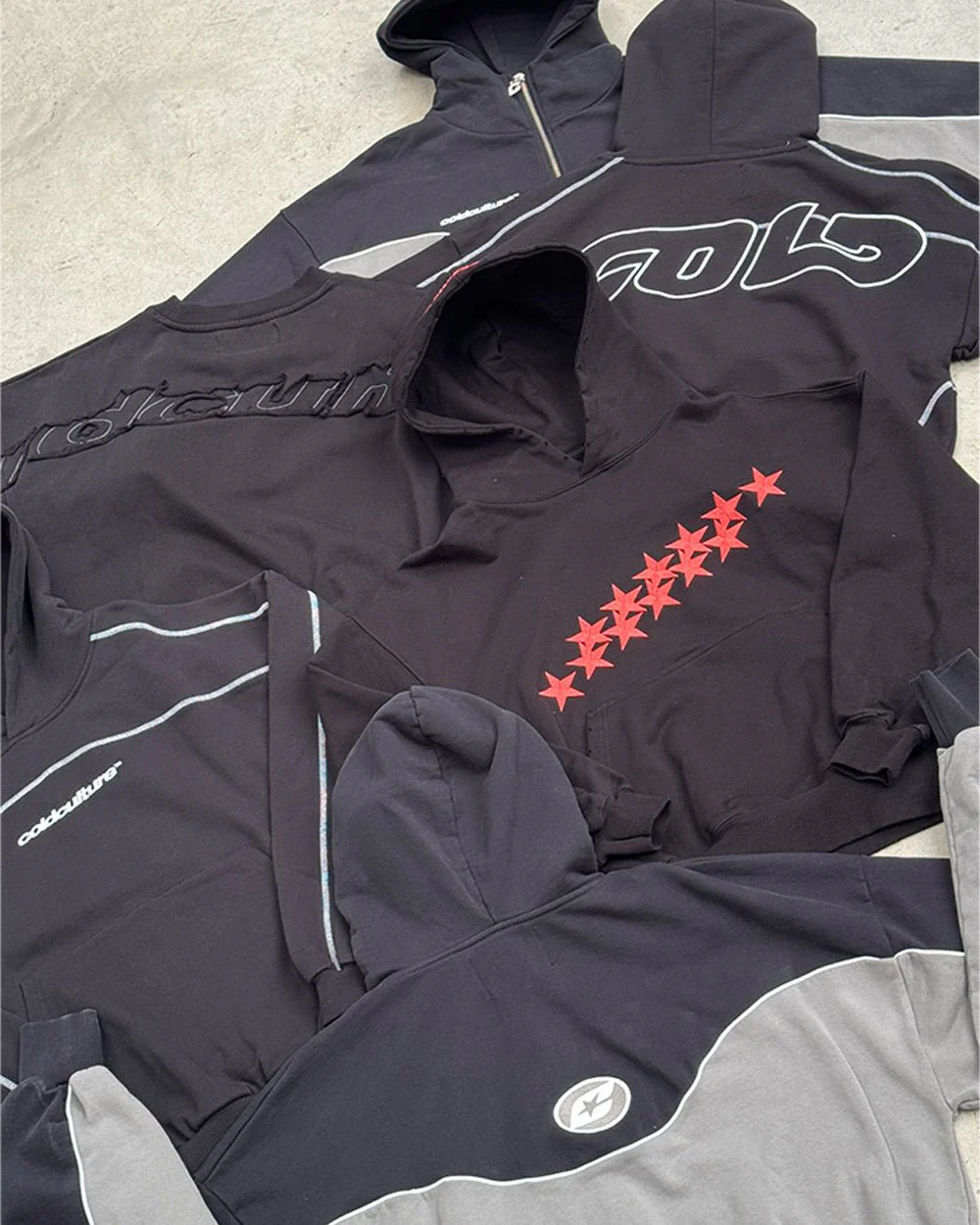 STARS HOODIE BLACK & RED - Image 8